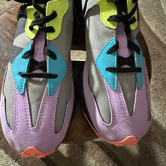 New Balance Gray Sneakers with Yellow and Blue Accents - Picture 2 of 11